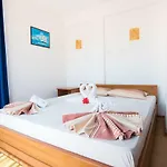 лагуна Hotell Tjernomorets
