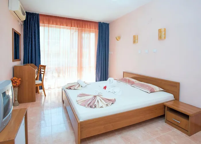 лагуна Hotel 3*