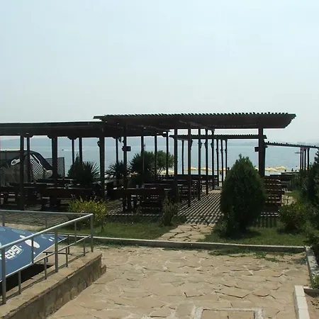 лагуна מלון צ'רנומורץ