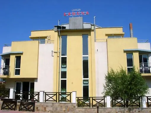 лагуна فندق